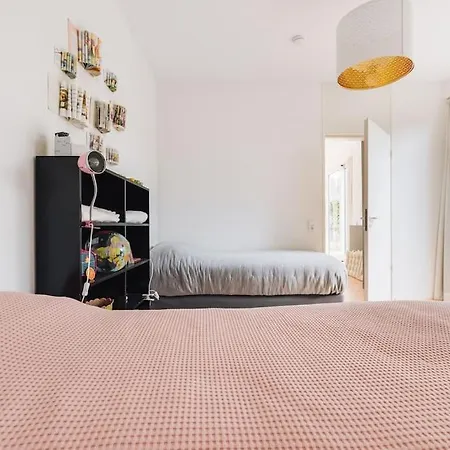 Stylish & Cosy Bungalow 120qm With Garden Casacarl Apartmán Neu-Ulm
