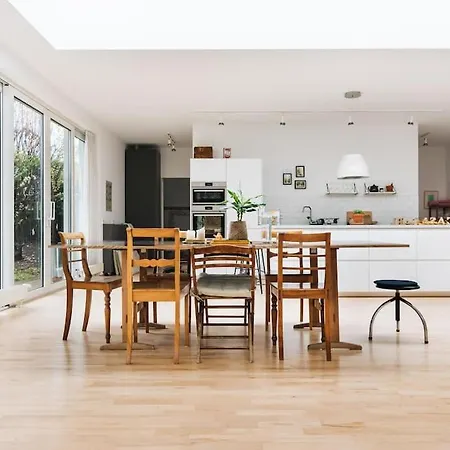 Apartmán Stylish & Cosy Bungalow 120qm With Garden Casacarl